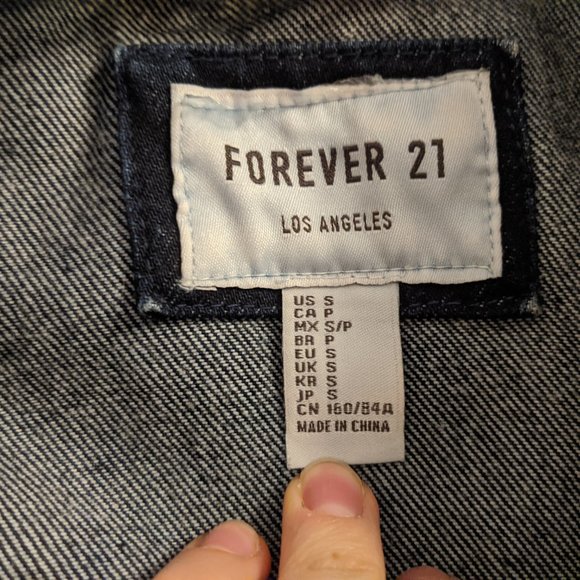 Cropped Jean Jacket - Picture 2 of 3